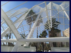 City of Arts and Sciences 026 - L'Umbracle, a 320 m long garden walk that is like an entrance. It has over 100 palm trees.